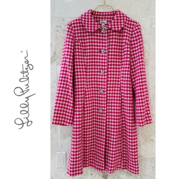 Lilly Pulitzer Jackets & Blazers - LILLY PULITZER {M} Coat Pink and White Houndstooth